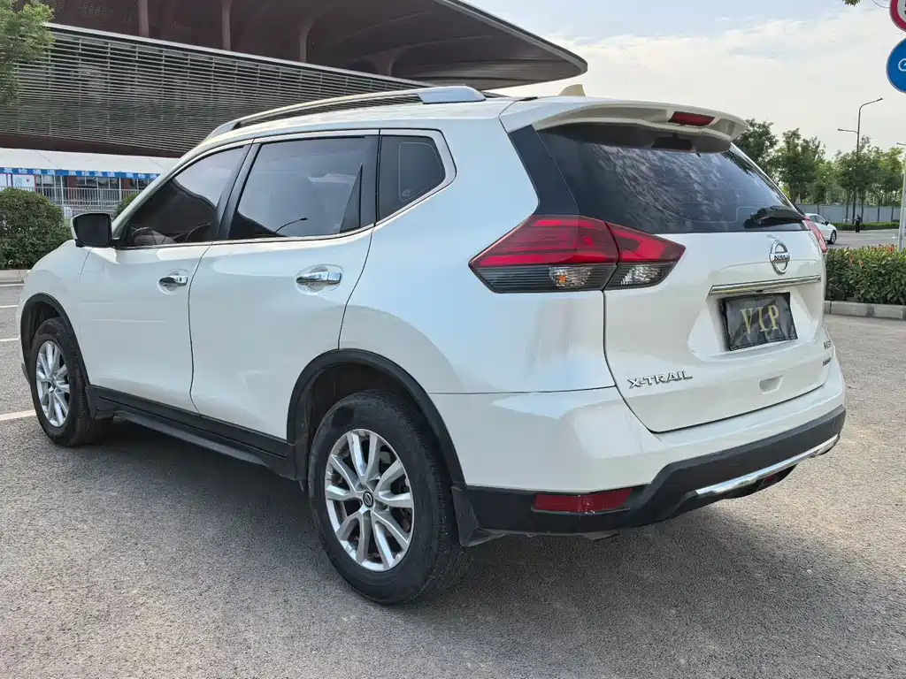 Nissan X-Trail 2019 — фото 9