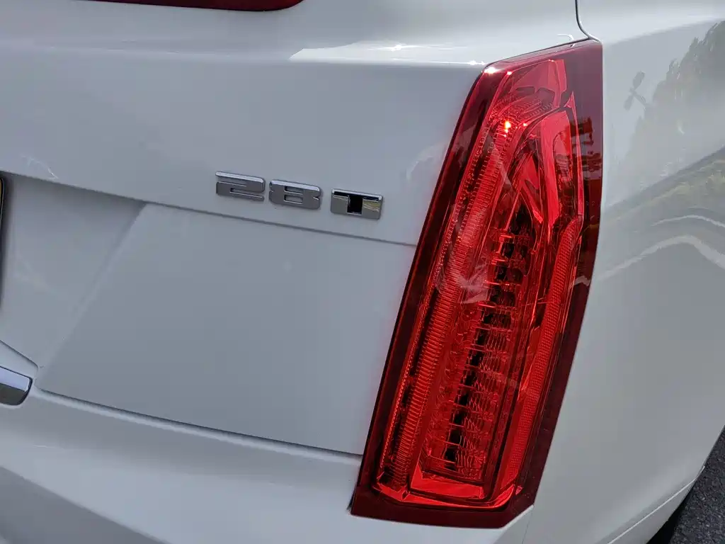 Cadillac ATS-L 2017 — фото 10