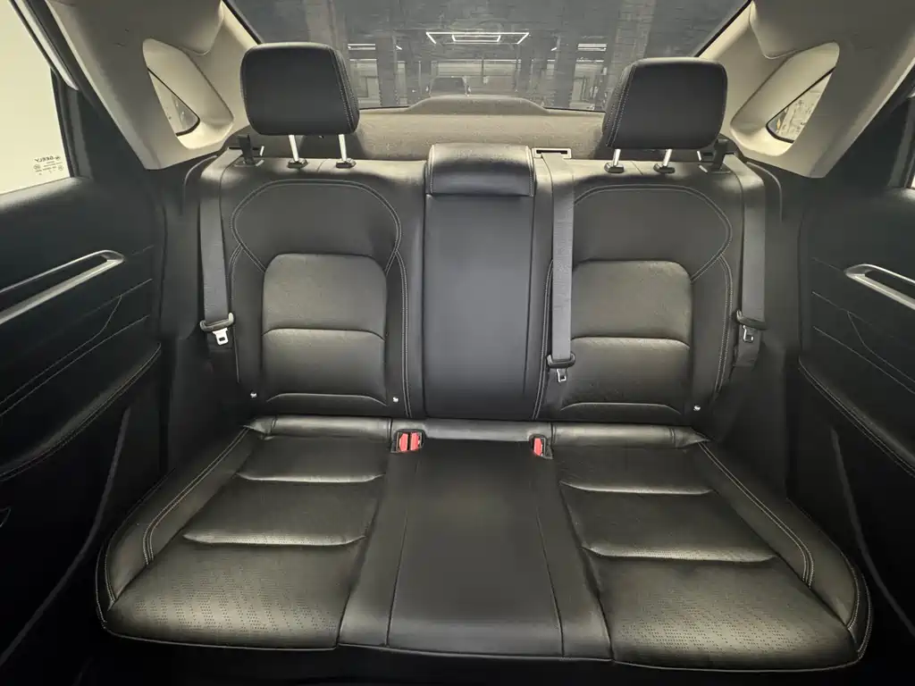 Geely Emgrand 2023 — фото 17