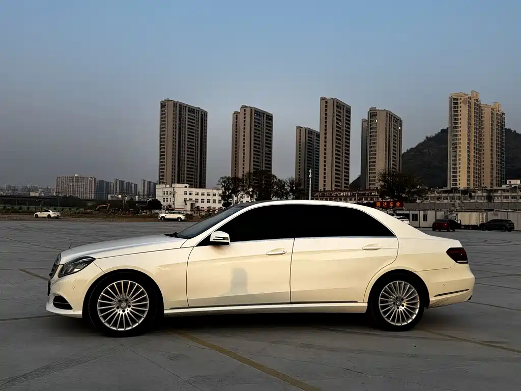 Mercedes-Benz E-Class 2014 — фото 3