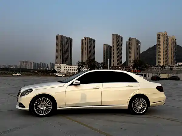Mercedes-Benz E-Class 2015