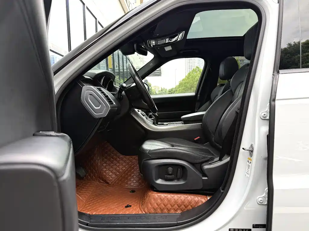 Land Rover Range Rover Sport 2017 — фото 12