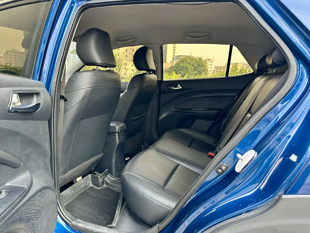 Kia KX1 2020 — фото 7
