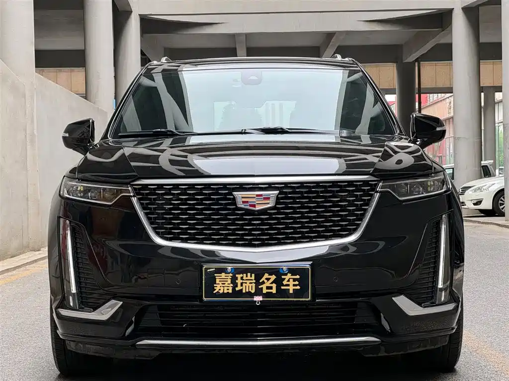 Cadillac XT6 2022 — фото 2