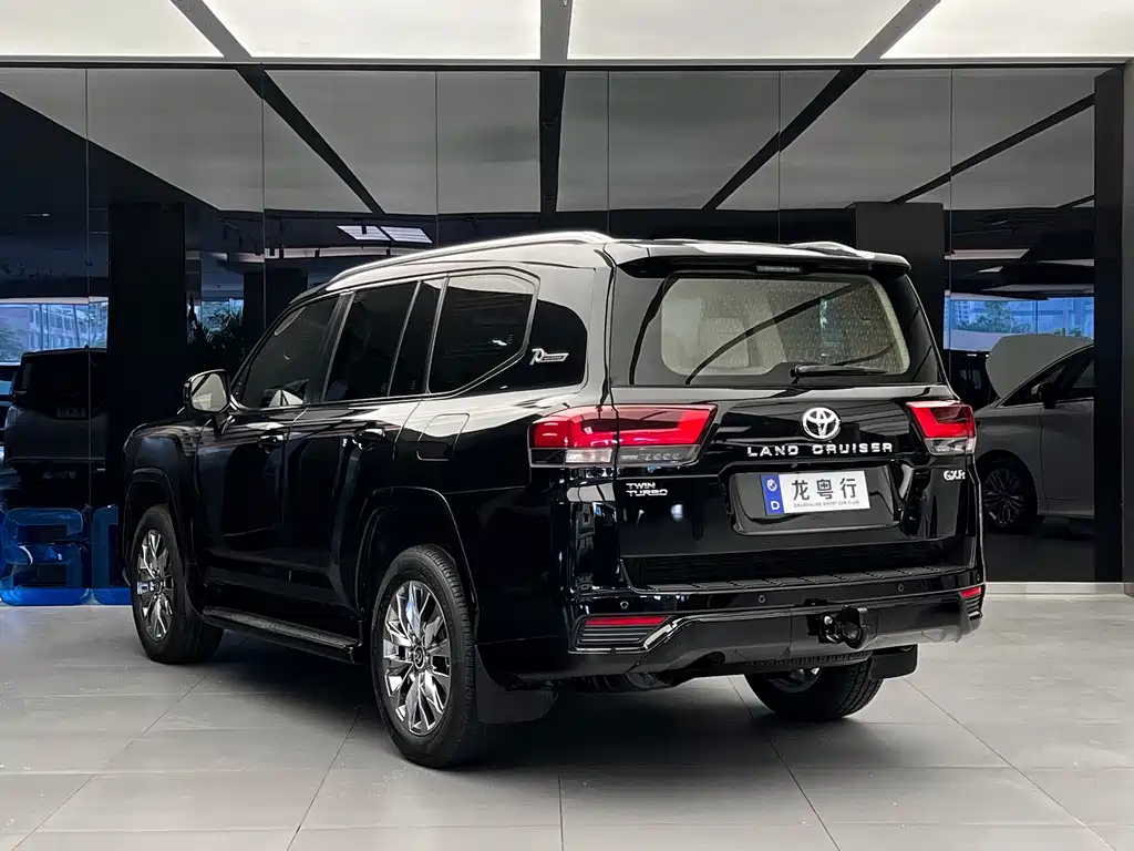 Toyota Land Cruiser 2023 — фото 4