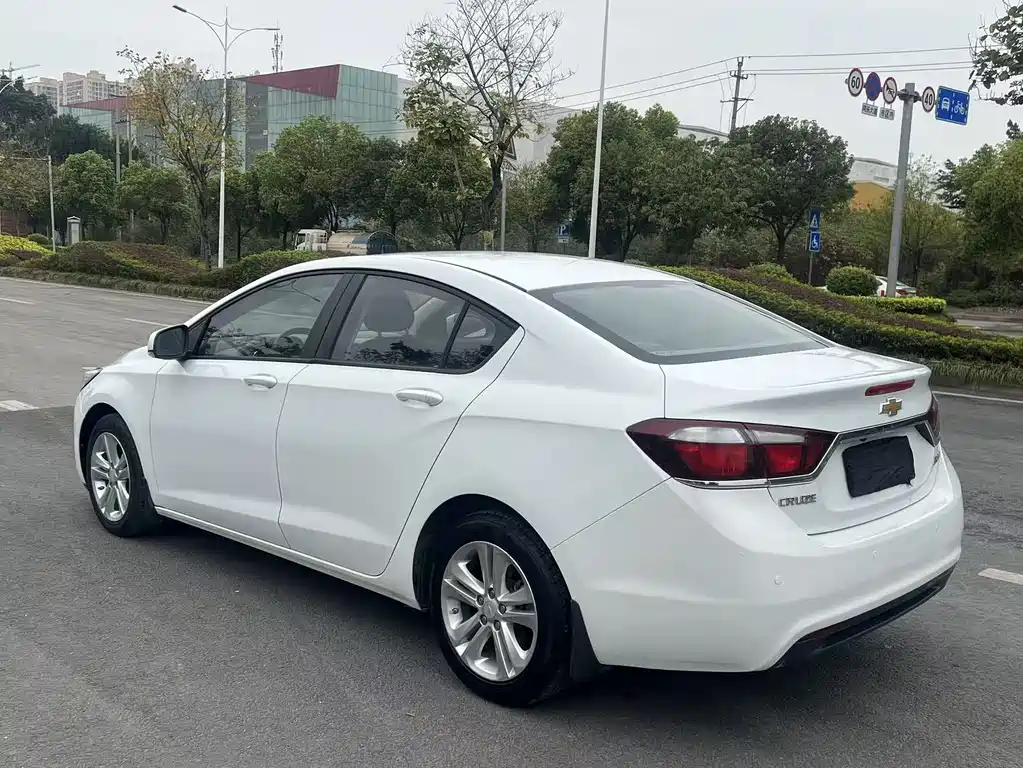 Chevrolet Cruze 2015 — фото 5