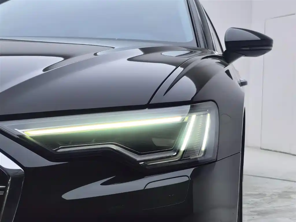 Audi A6L 2023 — фото 27