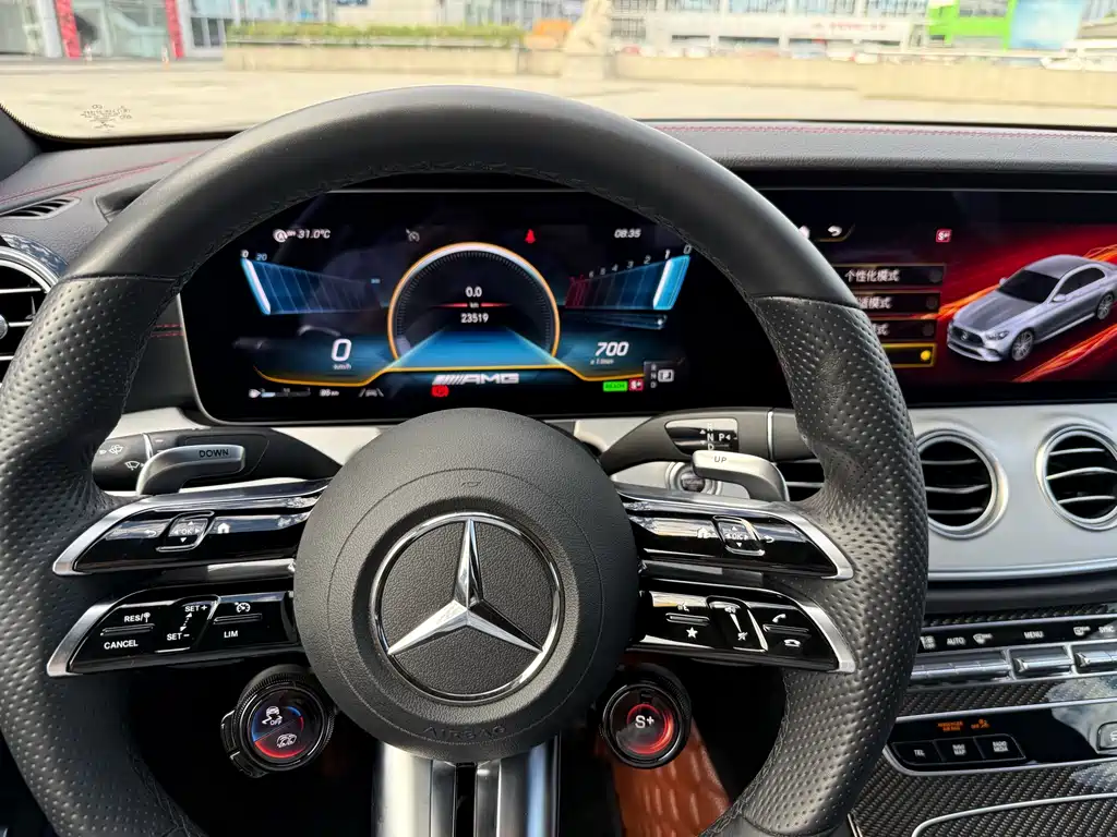 Mercedes-Benz E-Class AMG 2022 — фото 12