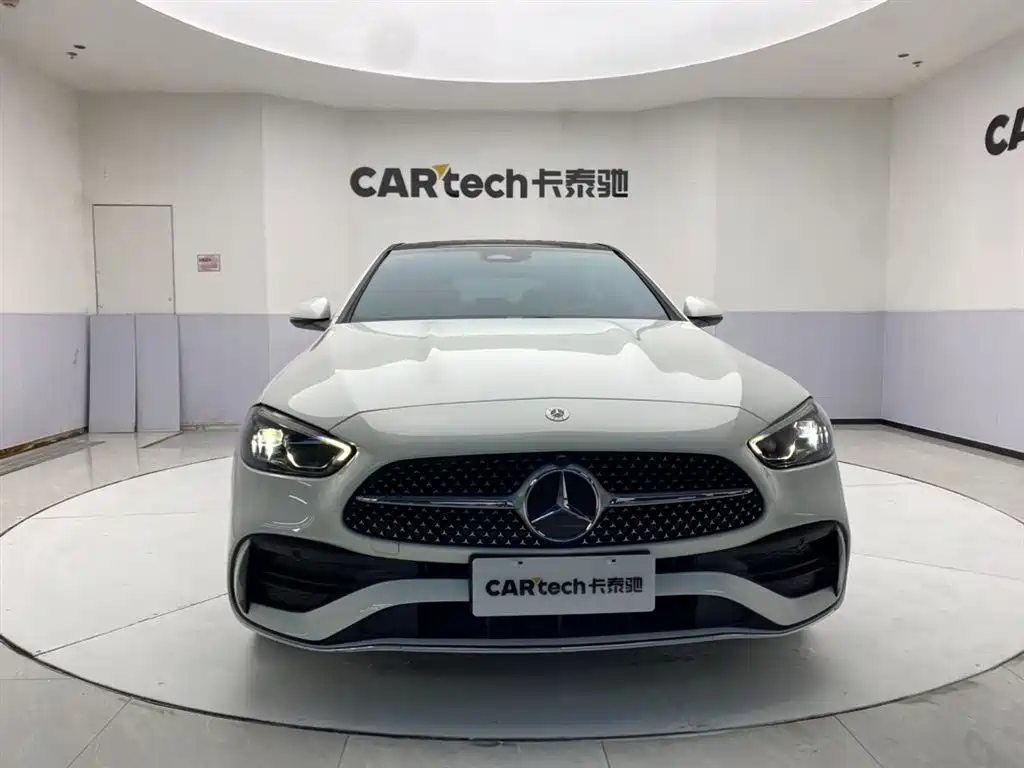 Mercedes-Benz C-Class 2024