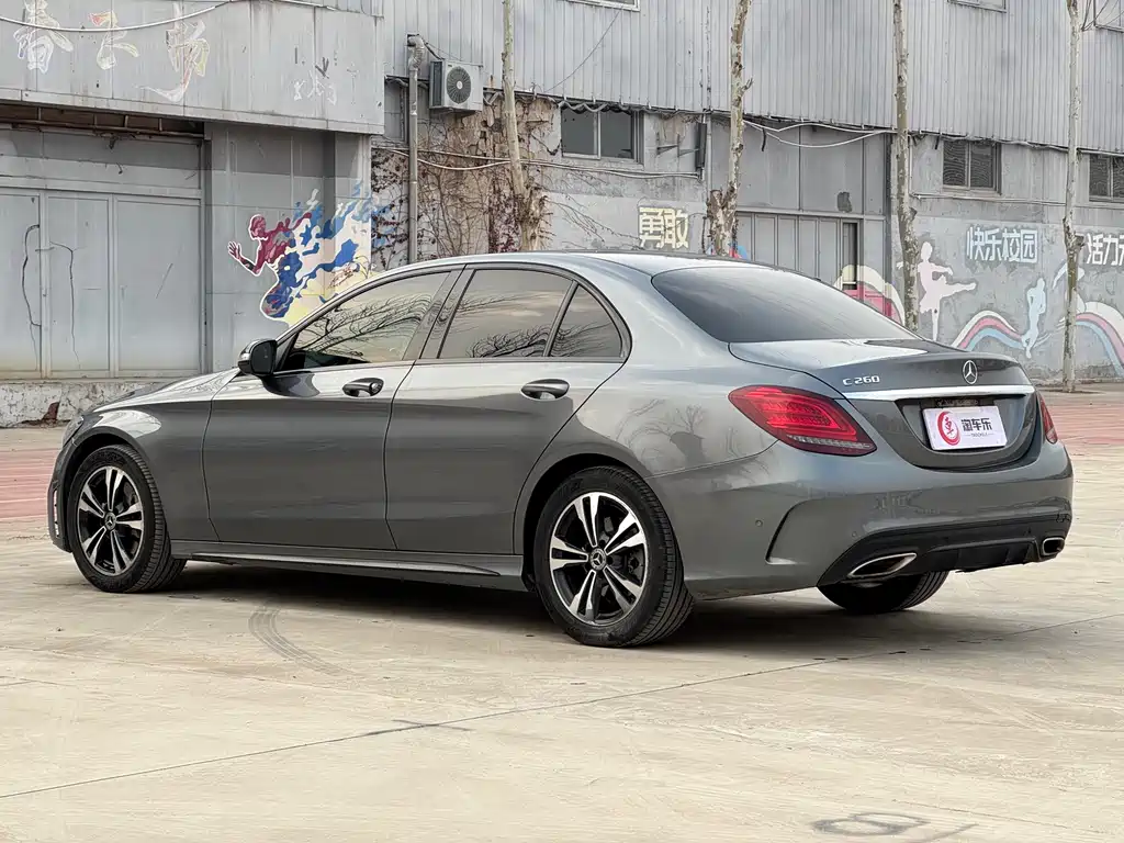 Mercedes-Benz C-Class 2019 — фото 16