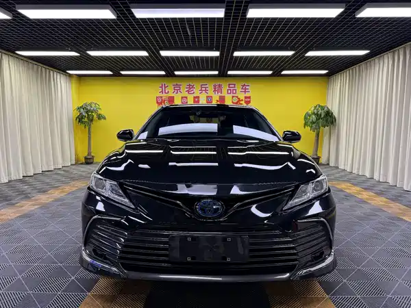 Toyota Camry 2021