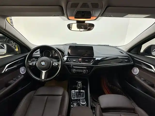 BMW 1 Series 2022 — фото 12