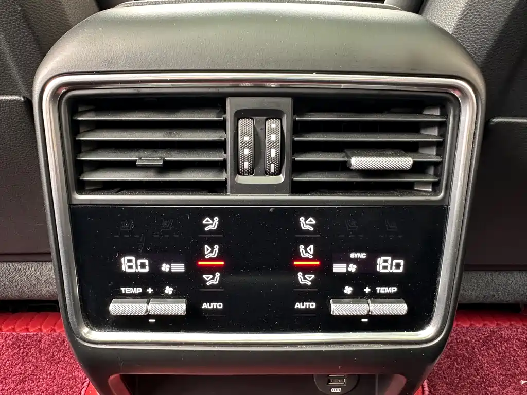 Porsche Cayenne 2019 — фото 10