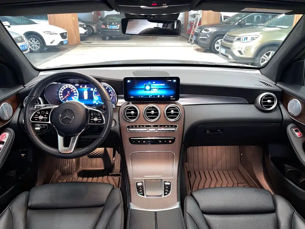 Mercedes-Benz GLC 2021 — фото 10