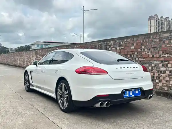 Porsche Panamera 2014