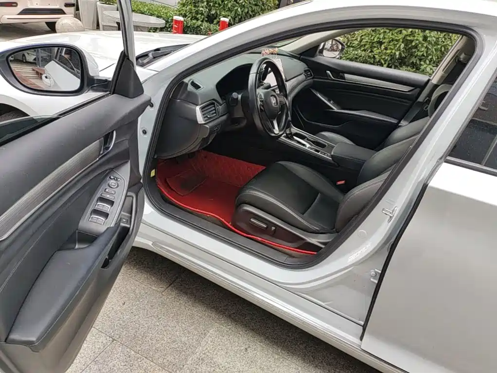 Honda Accord 2023 — фото 12