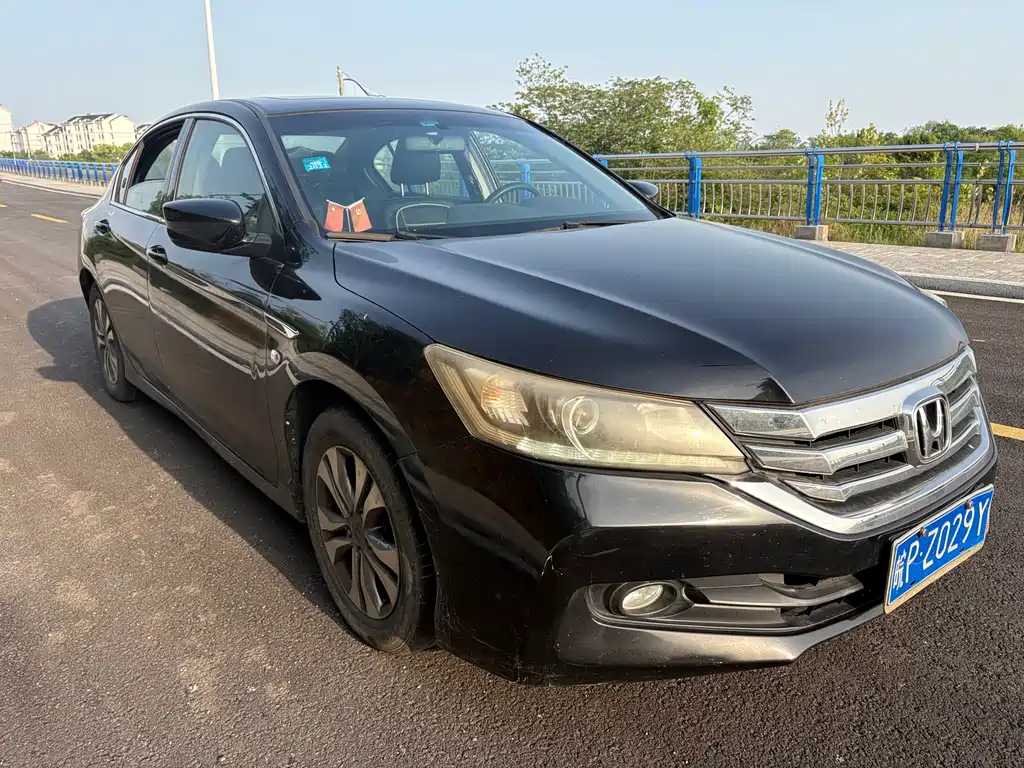 Honda Accord 2016 — фото 3