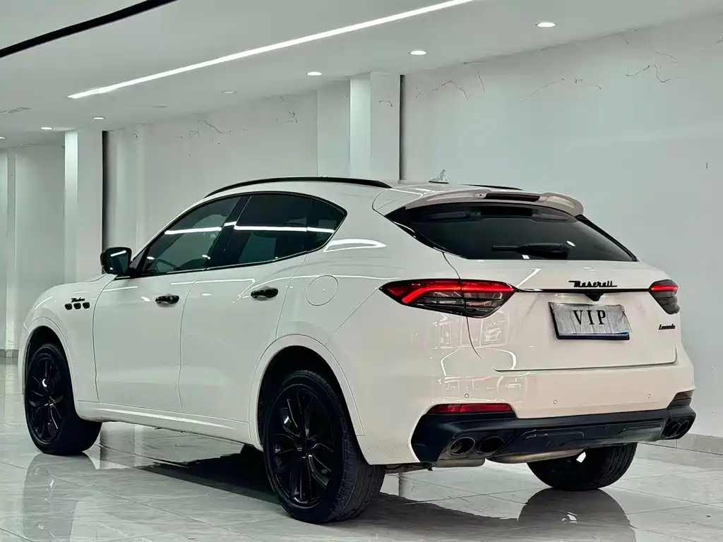 Maserati Levante 2022 — фото 9