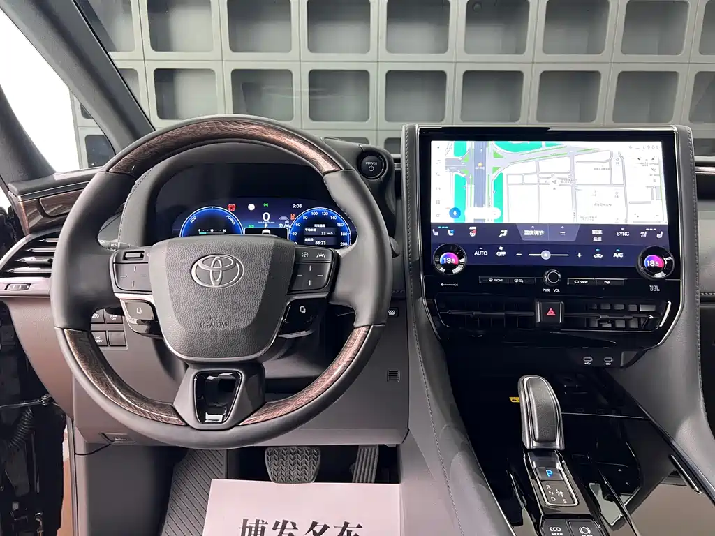 Toyota Alphard 2025 — фото 27