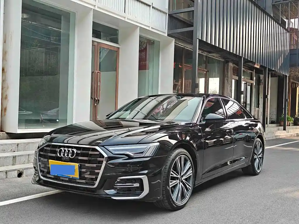 Audi A6L 2024 — фото 1