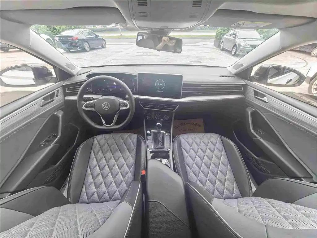 Volkswagen Sagitar 2023