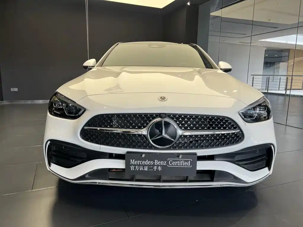 Mercedes-Benz C-Class 2025 — фото 2