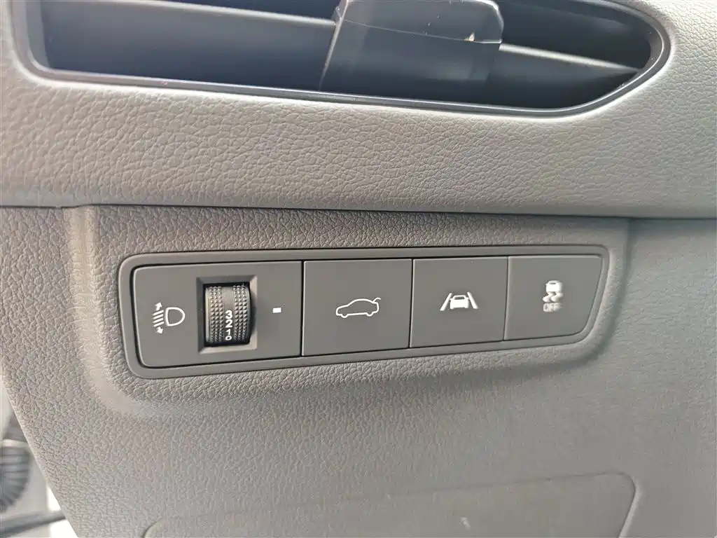 Hyundai Sonata 2023 — фото 4