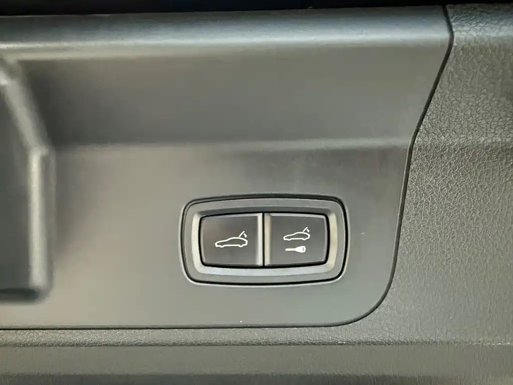 Porsche Panamera 2017 — фото 16