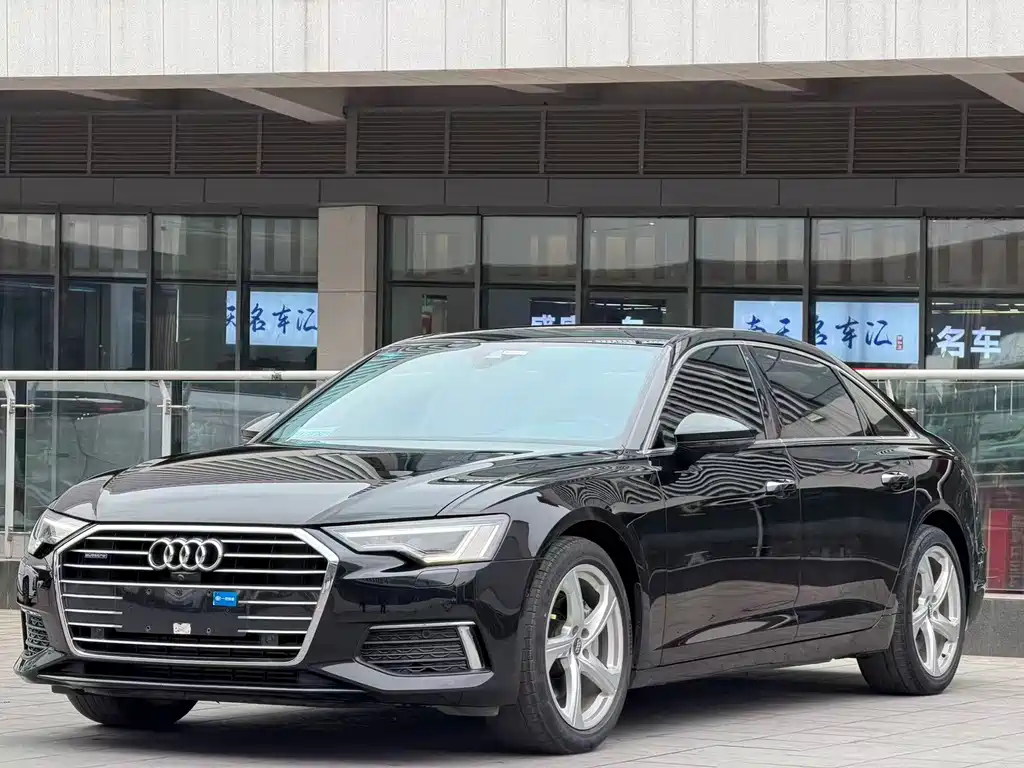 Audi A6L 2020 — фото 1