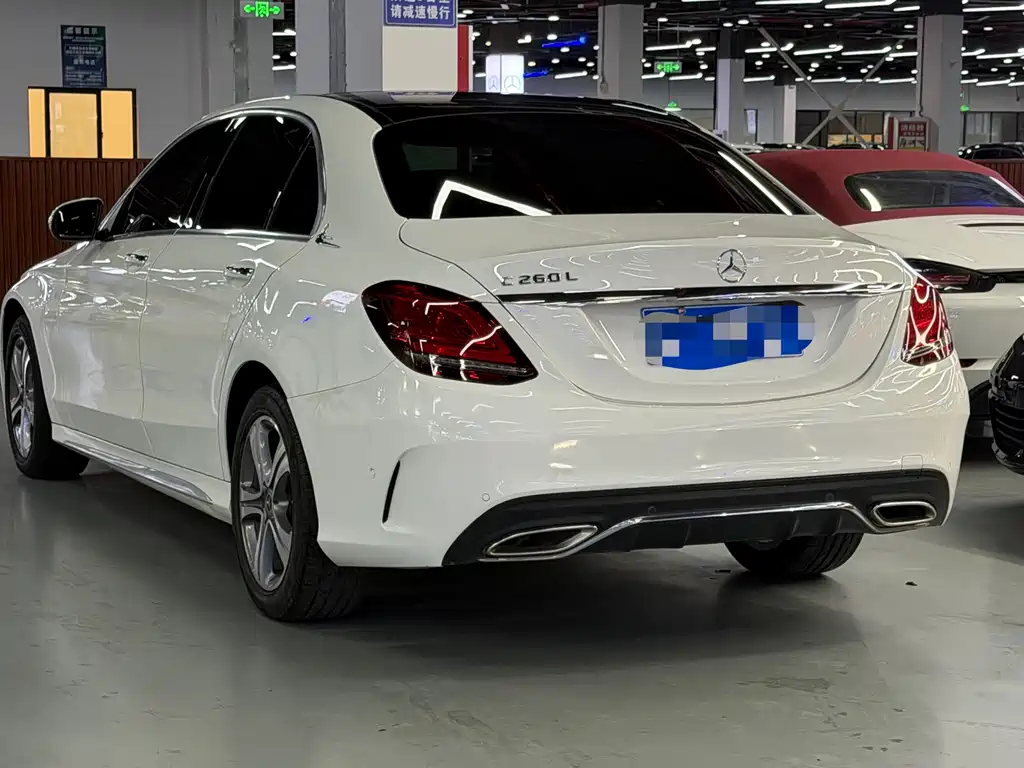 Mercedes-Benz C-Class 2019 — фото 10