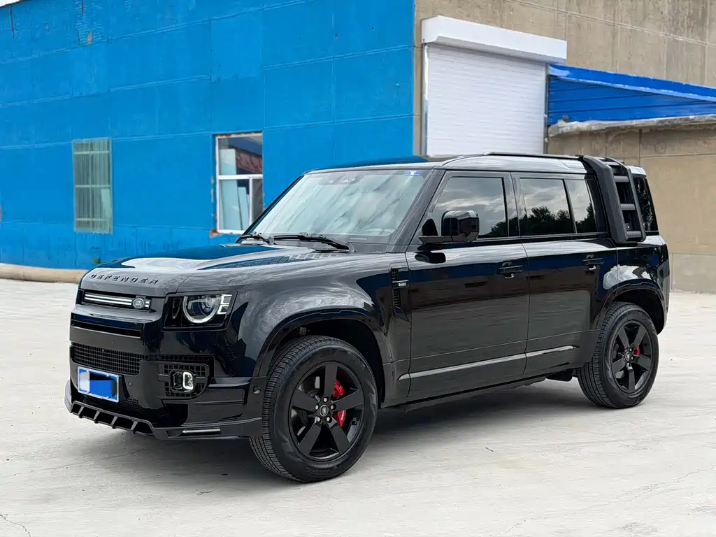Land Rover Defender 2025 — фото 1
