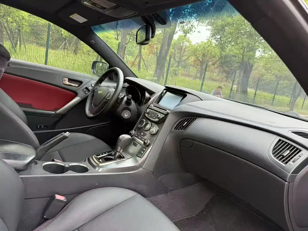 Hyundai Genesis Coupe 2013 — фото 13