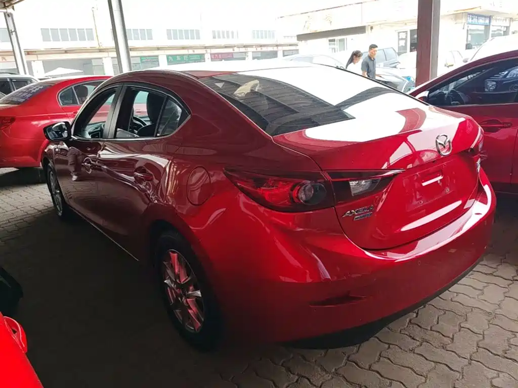 Mazda 3 Axela 2016 — фото 5