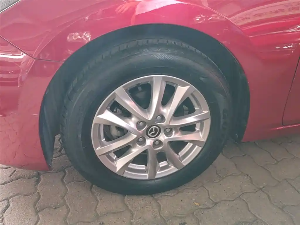 Mazda 3 Axela 2016 — фото 23