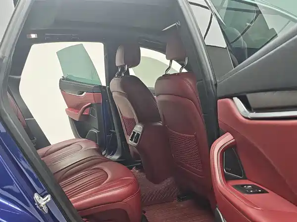 Maserati Levante 2016