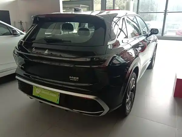 Hongqi HS3 PHEV 2025