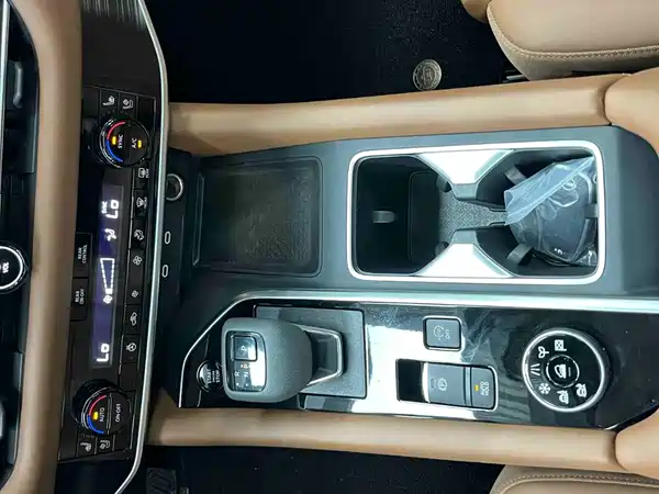 Nissan Explore The Land 2024