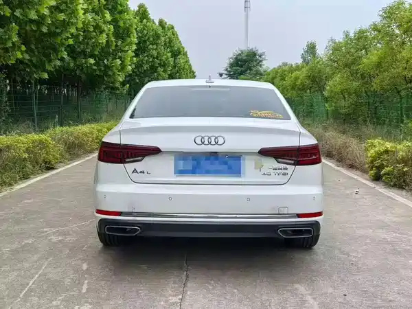 Audi A4L 2020