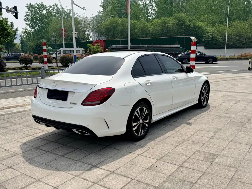 Mercedes-Benz C-Class 2017 — фото 4