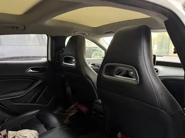 Mercedes-Benz GLA 2016