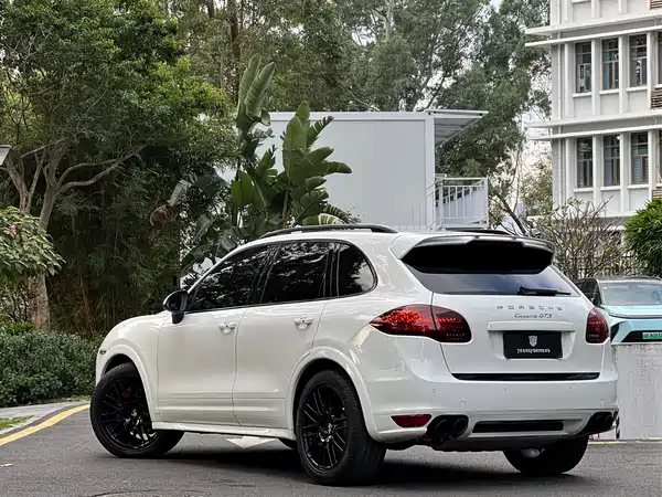 Porsche Cayenne 2012