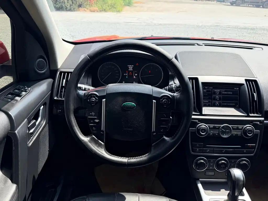 Land Rover Freelander 2 2014 — фото 14