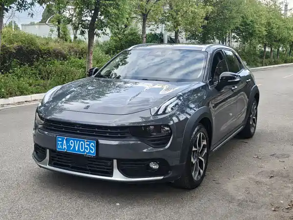 Lynk & Co 02 2020