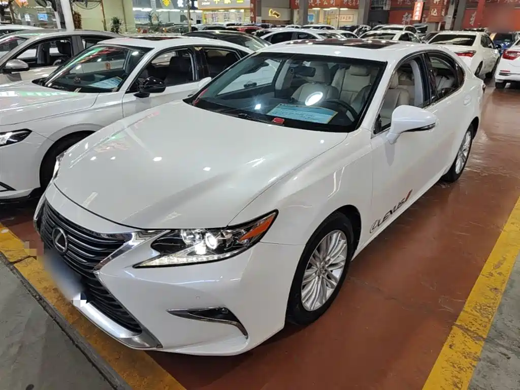 Lexus ES 2015 — фото 2