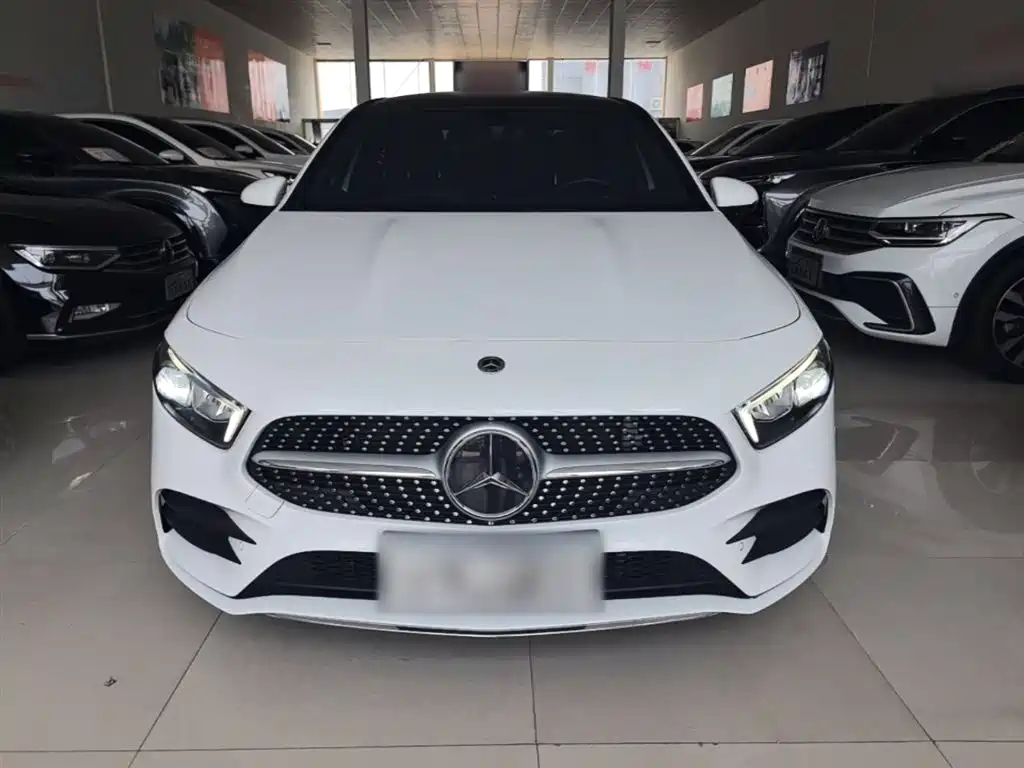 Mercedes-Benz A-Class 2022 — фото 3