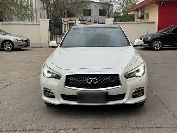 Infiniti Q50L 2016