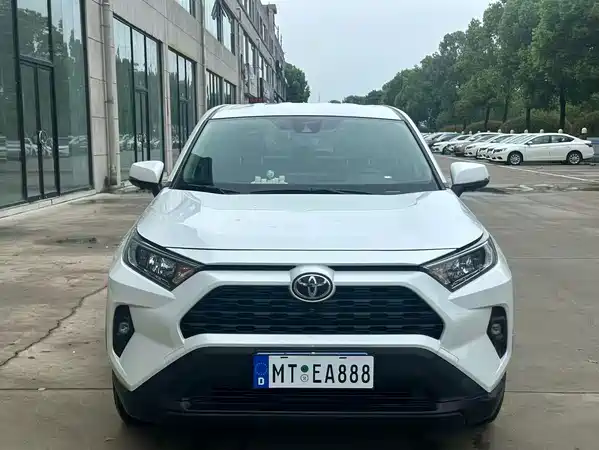 Toyota RAV4 2024
