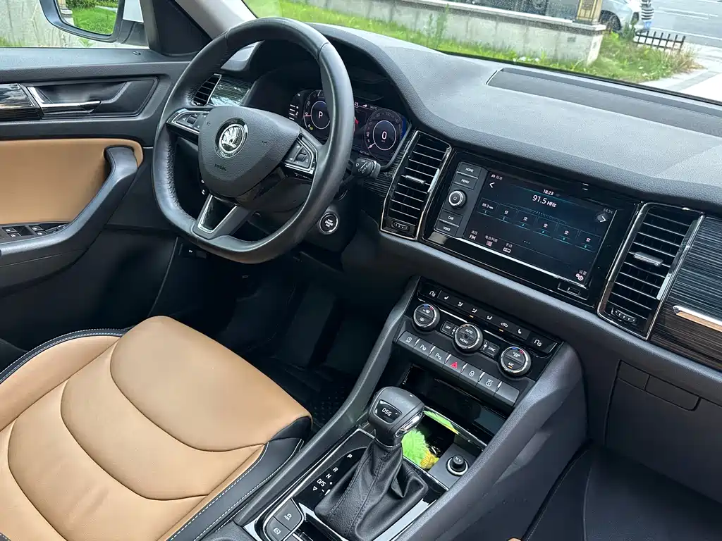 Skoda Kodiaq GT 2021 — фото 18