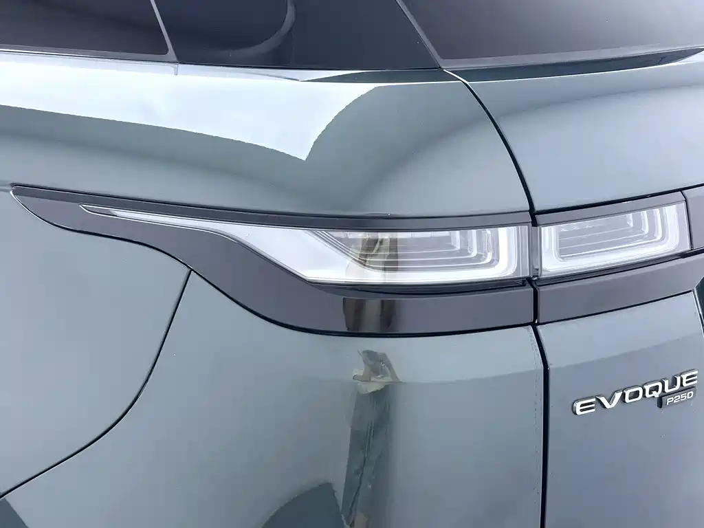 Land Rover Evoque 2024 — фото 12