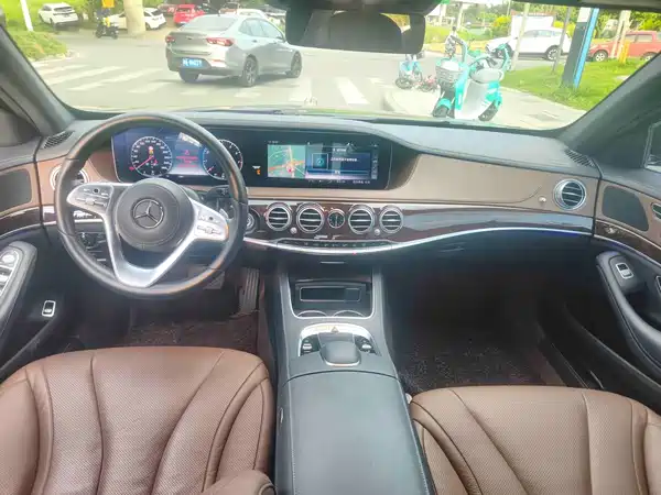 Mercedes-Benz S-Class 2021